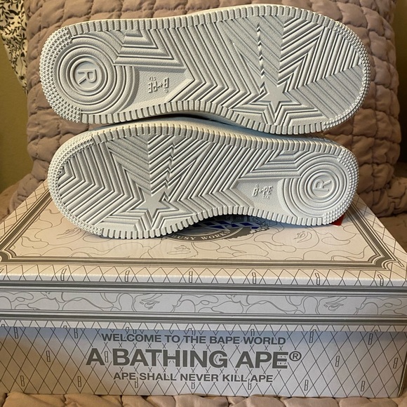 Coca Cola Bathing Apes - Picture 4 of 8